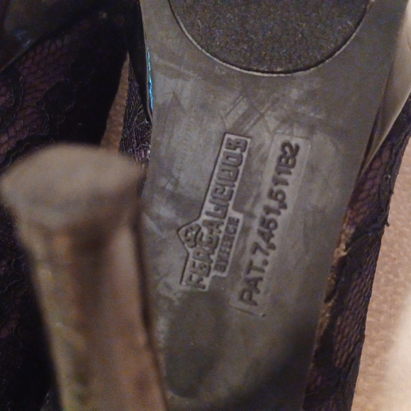 Fergalicious 4 inch heels - Picture 6 of 8